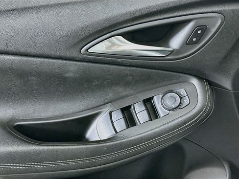 Used 2025 Buick Encore GX Preferred FWD image 15