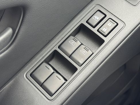 New 2026 Nissan Frontier SV AWD/4WD image 21