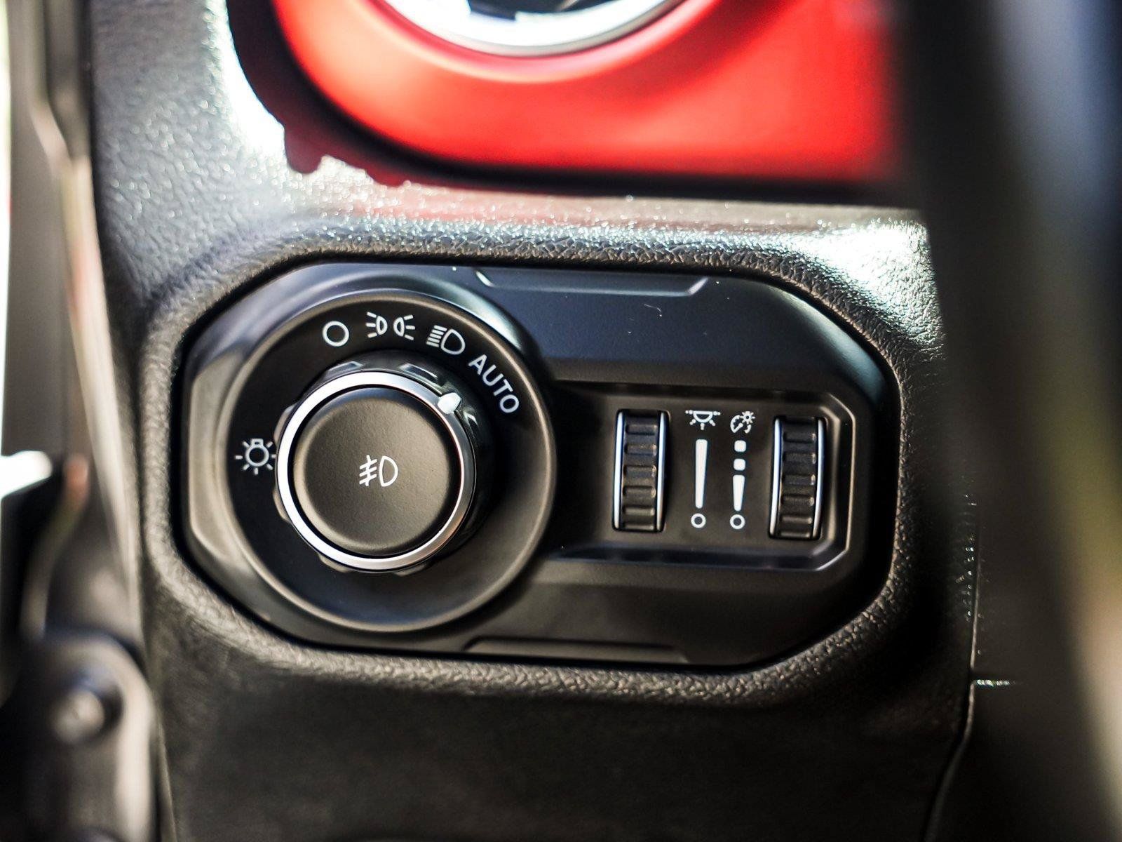 Used 2020 Jeep Wrangler Unlimited Rubicon AWD/4WD image 19