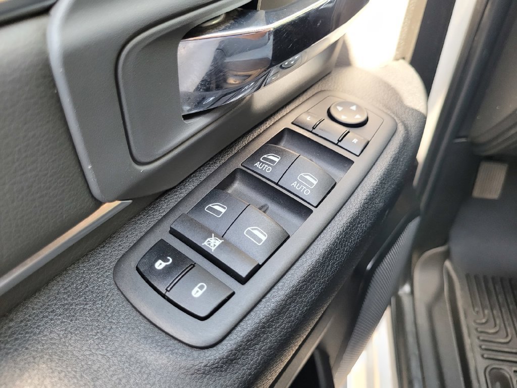 Used 2024 RAM 1500 Classic SLT AWD/4WD image 30