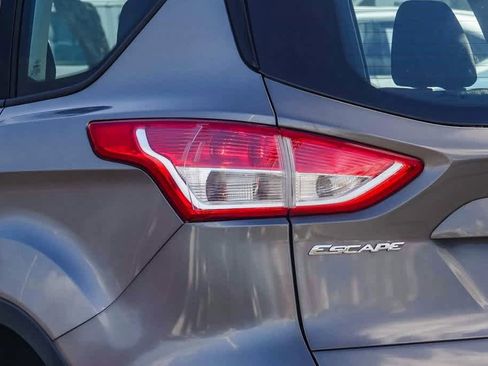 Used 2014 Ford Escape S image 7