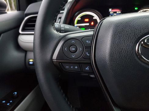 Used 2024 Toyota Camry SE image 20