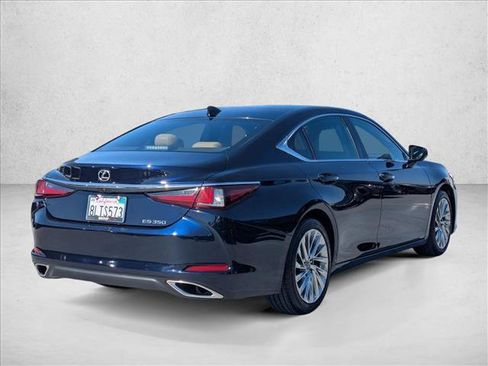 Used 2019 Lexus ES 350 Ultra Luxury w/ Accessory Package 2 FWD image 5