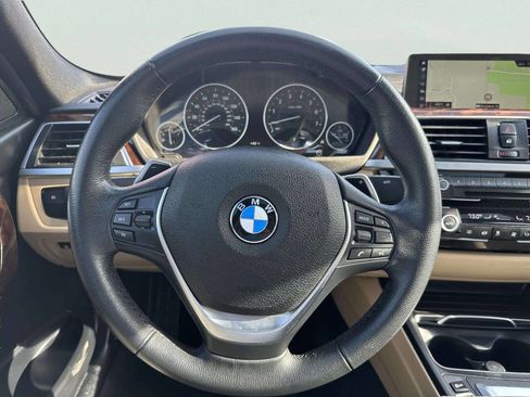 Used 2018 BMW 330e 330e iPerformance 4dr Sedan image 25