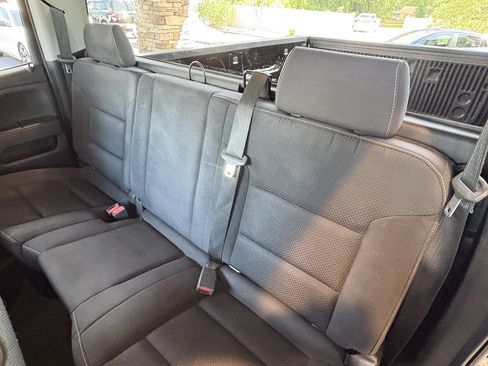 Used 2019 Chevrolet Silverado 1500 LT AWD/4WD image 24