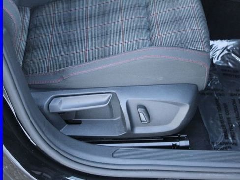 Used 2024 Volkswagen GTI SE image 17