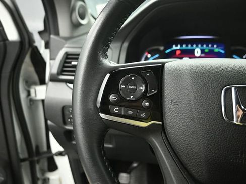 Used 2022 Honda Pilot Touring image 16