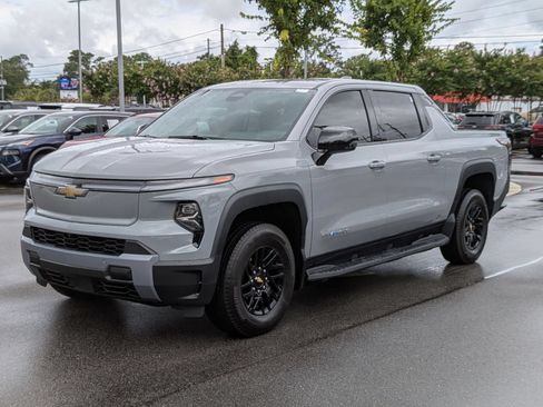 Used 2026 Chevrolet Silverado EV LT AWD/4WD image 7