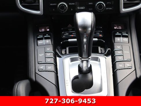 Used 2016 Porsche Cayenne AWD/4WD image 19