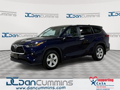 Used 2023 Toyota Highlander LE