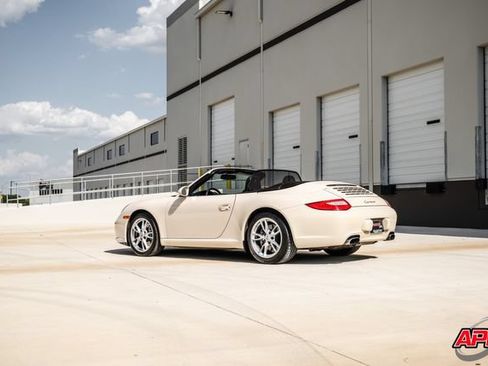 Used 2009 Porsche 911 Carrera RWD image 45