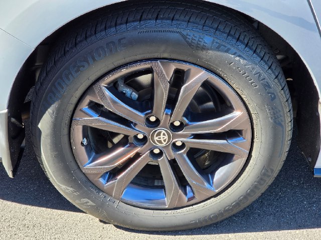 Used 2024 Toyota Sienna XSE w/ XSE Plus Package AWD/4WD image 12