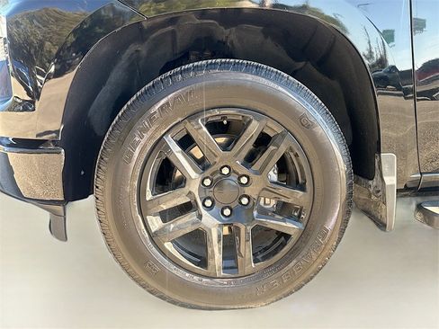 Used 2024 Chevrolet Silverado 1500 RST image 31