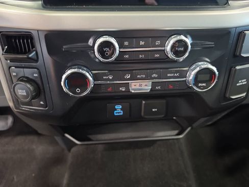 Used 2021 Ford F150 XLT w/ Equipment Group 302A High AWD/4WD image 26