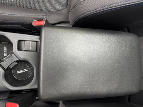 Used 2025 Subaru Forester Premium AWD/4WD image 31
