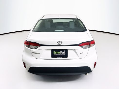 Used 2025 Toyota Corolla LE image 7