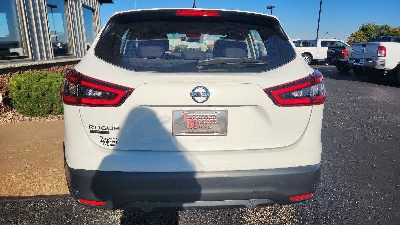 Used 2022 Nissan Rogue Sport S FWD image 7