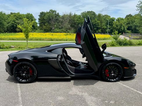 Used 2017 McLaren 570S Coupe RWD image 10