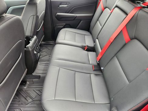 Used 2024 Chevrolet Colorado Z71 w/ Z71 Convenience Package 2 image 28