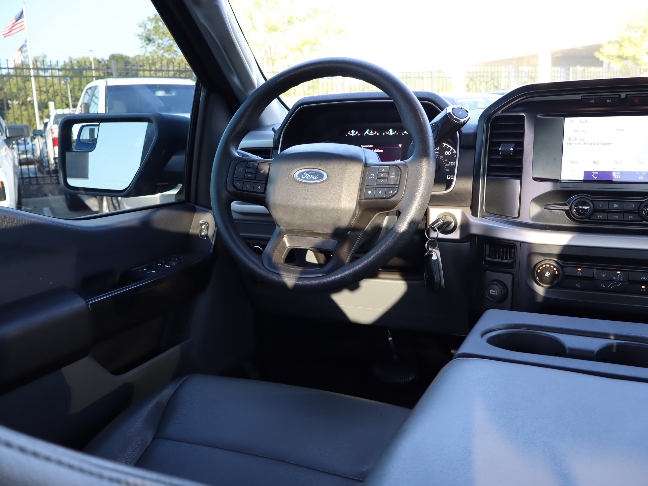 Used 2023 Ford F150 XL RWD image 13