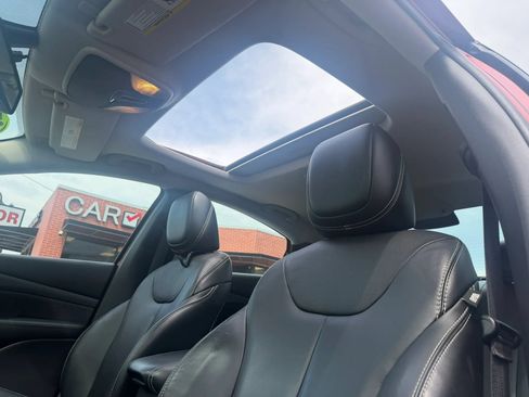 Used 2015 Dodge Dart Limited w/ Technology Group FWD image 9