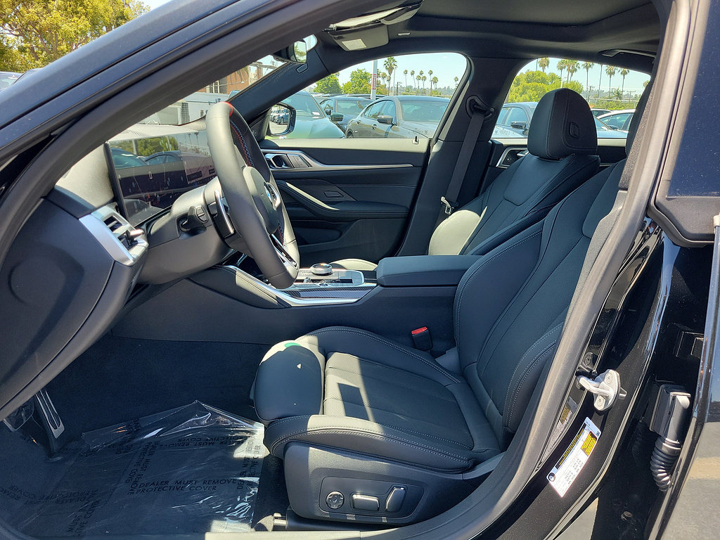 New 2026 BMW M440i w/ Premium Package RWD image 18