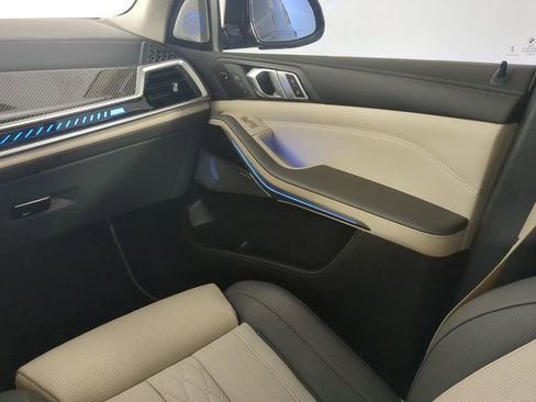Used 2024 BMW X7 M60i w/ Executive Package image 21