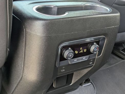 Used 2025 Chevrolet Tahoe LT AWD/4WD image 24