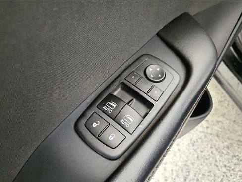 Used 2016 Dodge Challenger R/T RWD image 30