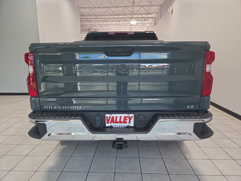 Used 2025 Chevrolet Silverado 1500 LT AWD/4WD image 11