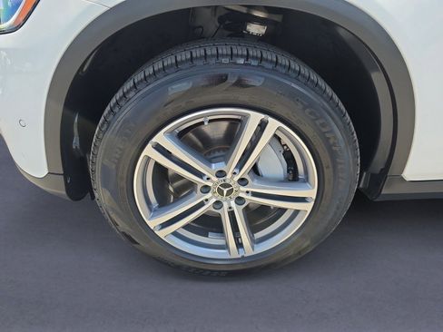 Used 2022 Mercedes-Benz GLC 300 4MATIC w/ Premium Package Lite image 34