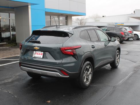 New 2026 Chevrolet Trax LT w/ Driver Confidence Package image 4