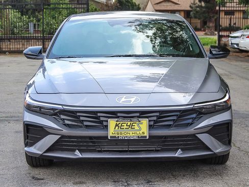 New 2025 Hyundai Elantra Sport image 2