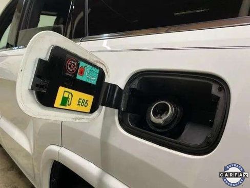 Used 2015 Jeep Grand Cherokee Overland image 94