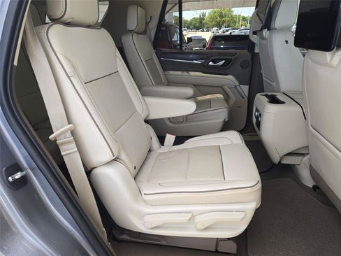 Used 2021 GMC Yukon Denali w/ Denali Premium Package RWD image 29