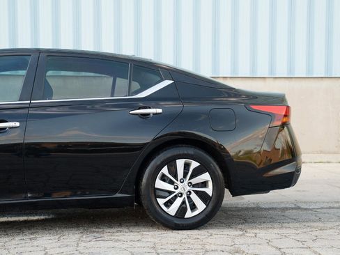 Used 2019 Nissan Altima 2.5 S FWD image 7
