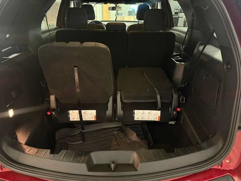 Used 2019 Ford Explorer XLT w/ Equipment Group 201A AWD/4WD image 23