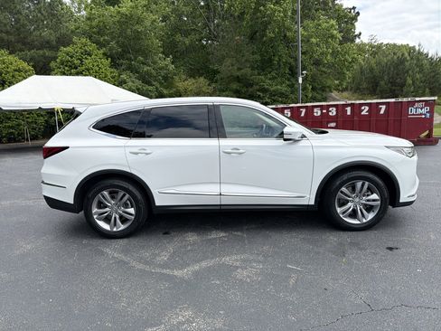 Used 2023 Acura MDX SH-AWD image 4
