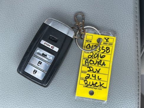 Used 2016 Acura ILX FWD image 34