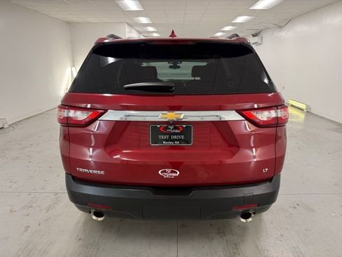 Used 2020 Chevrolet Traverse LT image 7