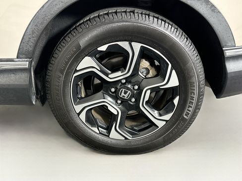 Used 2018 Honda CR-V Touring image 11