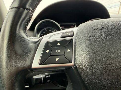 Used 2015 Mercedes-Benz ML 350 ML 350 4MATIC Sport Utility 4D image 28