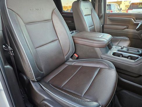Used 2024 GMC Sierra 2500 Denali w/ Denali Reserve Package image 30