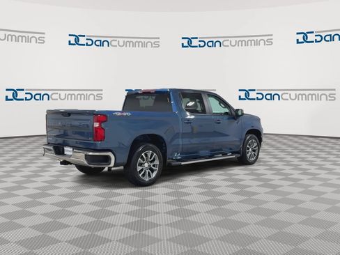 Used 2024 Chevrolet Silverado 1500 LT AWD/4WD image 8