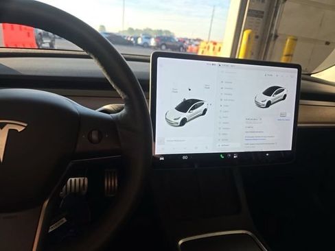 Used 2021 Tesla Model 3 Performance AWD/4WD image 14