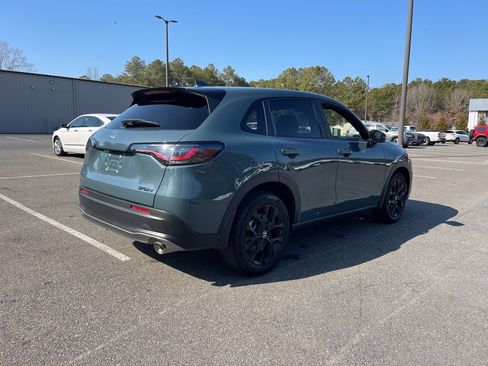 Certified 2025 Honda HR-V Sport image 8