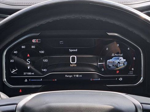 Used 2025 GMC Sierra 1500 Denali w/ Technology Package RWD image 17