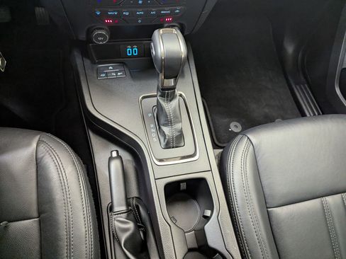 Used 2019 Ford Ranger XLT w/ Equipment Group 302A Luxury image 15