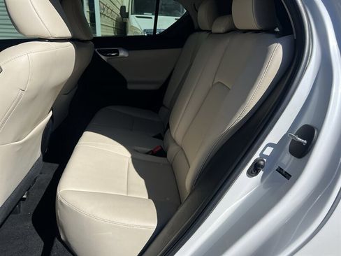 Used 2012 Lexus CT 200h Premium w/ Premium Audio Pkg image 9