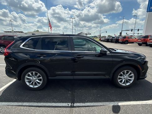 Used 2024 Honda CR-V EX image 4